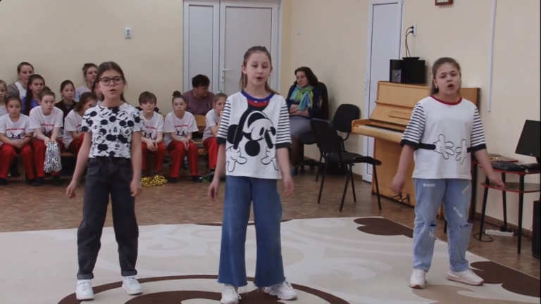 Подробнее о статье Концерт “Ступеньки в музыку” для детского сад г. Багратионовска